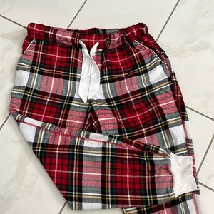 Dip plaid pajama pants size Medium.  Elastic waste. Pockets.  Cuffed hem.